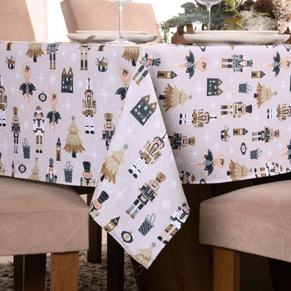 Toalha de Mesa Estampa Digital 1 Peça 2,50m x 1,40m 8 Lugares 100% Poliéster Tec